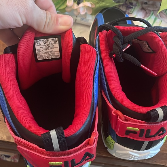 Fila grant hill size 10 1/2 - Picture 2 of 3